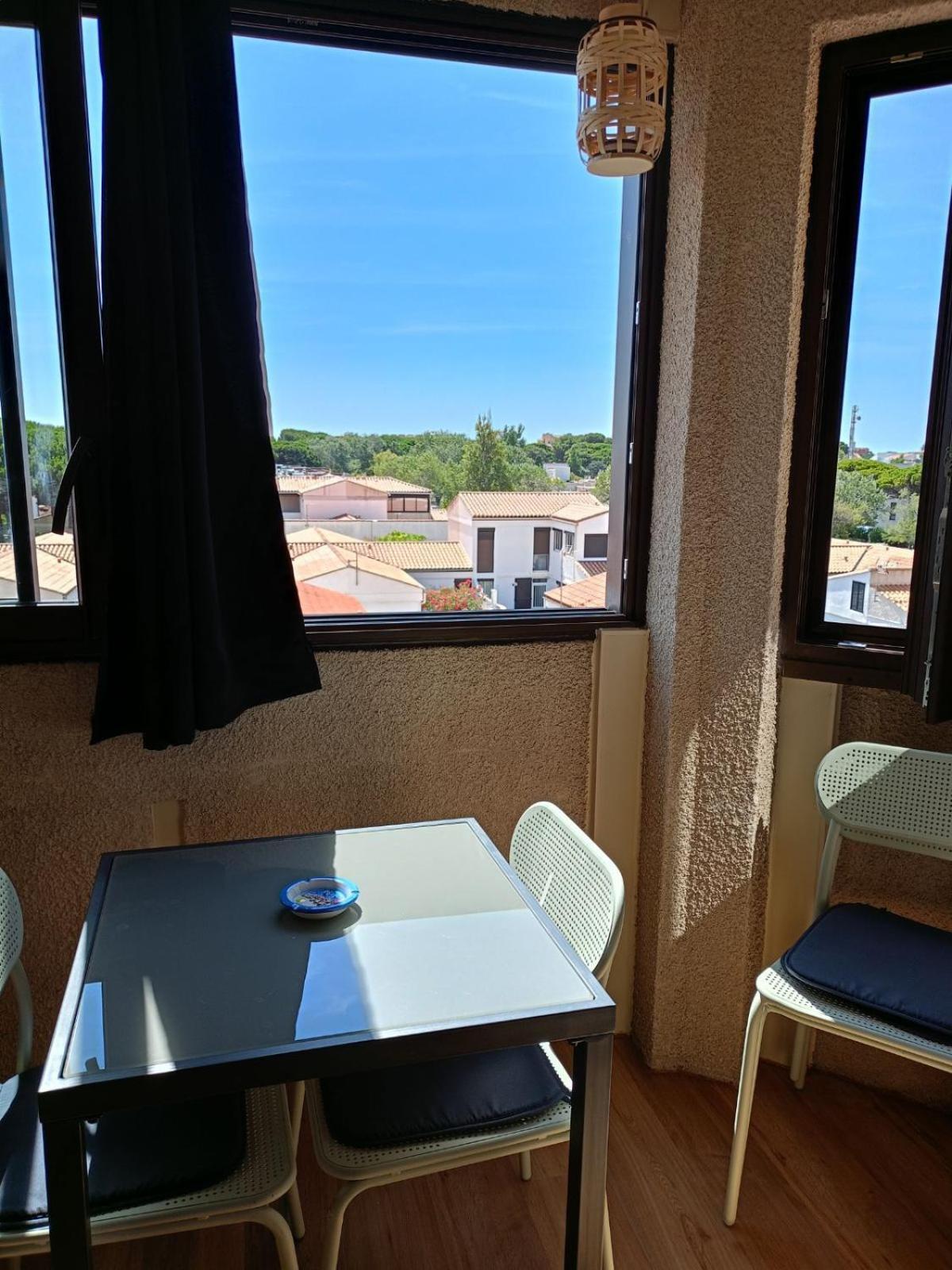 Chic Appartement 4 Personnes Leucate Exteriör bild
